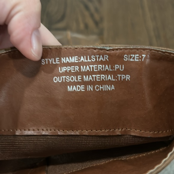 👟 3/$10 - boots - Picture 5 of 5